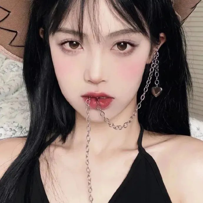 相爱相杀两姐妹