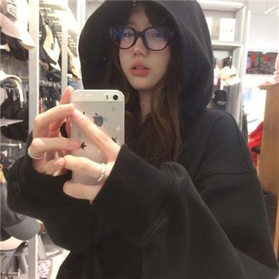 闪婚后，亿万千金身份藏不住了